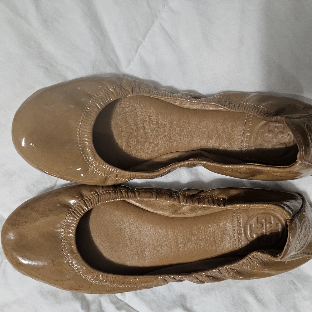 Tory Burch Women's Tan Ballet Flats